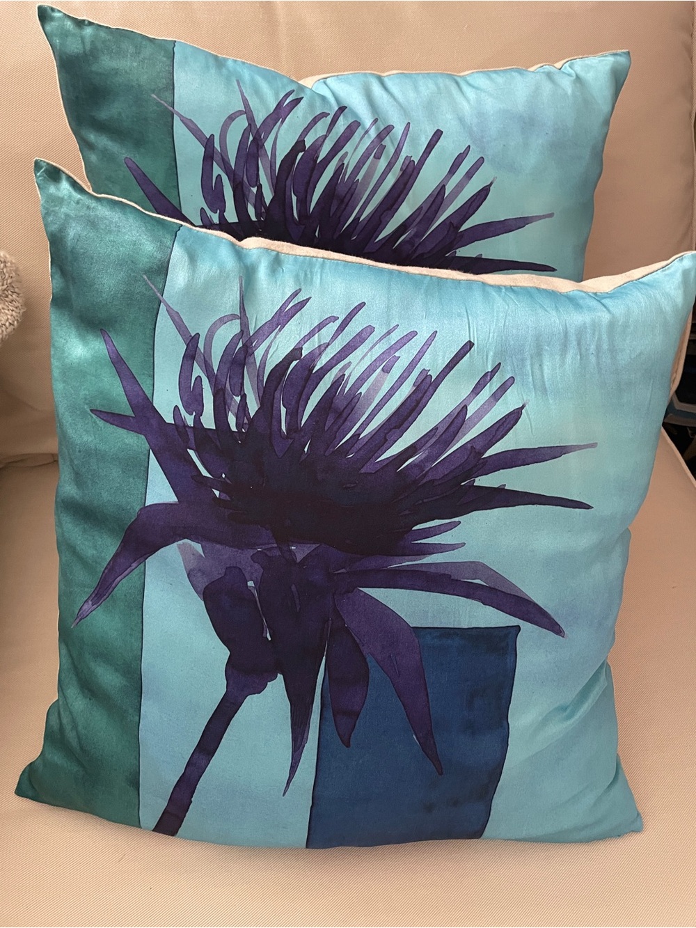 NWT West Elm Silk Roar & Rabbit Floral Pillow cover Sham 18”x 18”